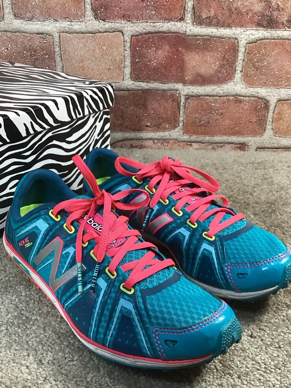 New Balance Kick XC 700v3 womens cross country Track racing shoes size 6